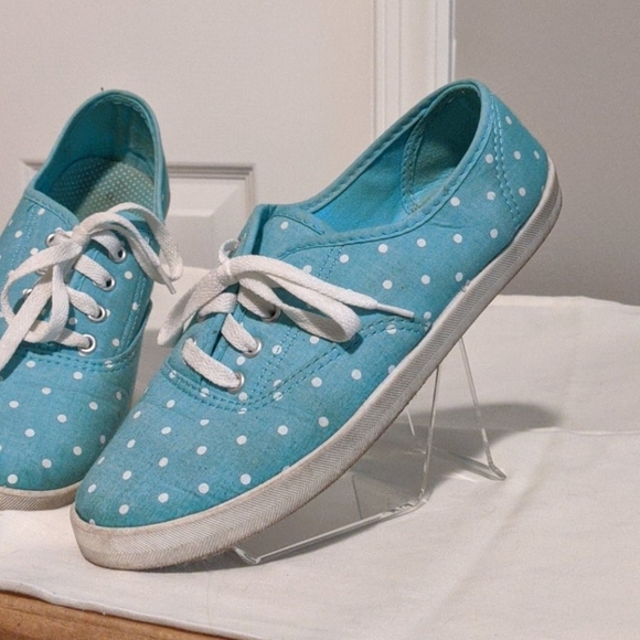 4 for $10 // Teal polka dot shoes - Picture 3 of 4